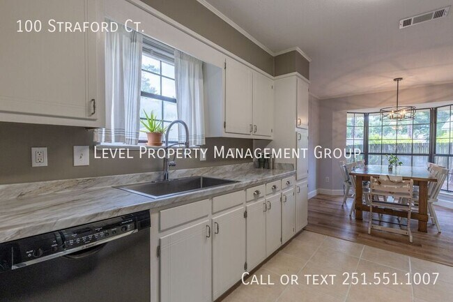 Building Photo - 100 Straford Ct