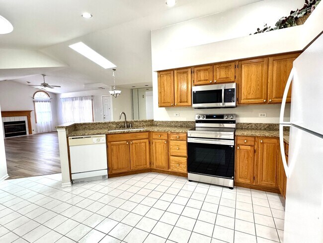 Building Photo - 403 Feldner Ct