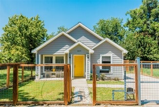 Building Photo - 3205 Rosalie St