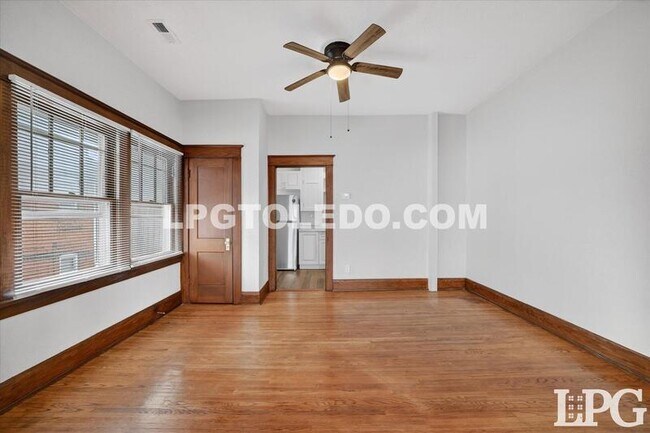 Building Photo - 414 Platt St