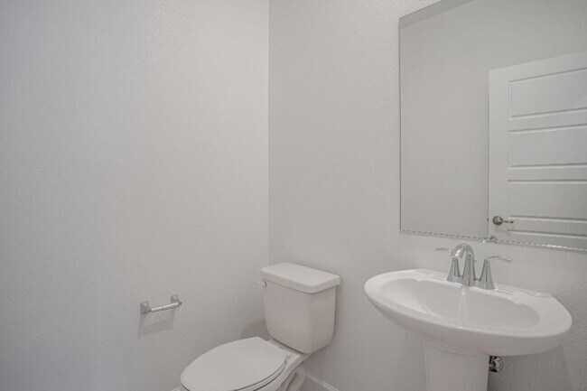 Building Photo - 2064 Baker Ct