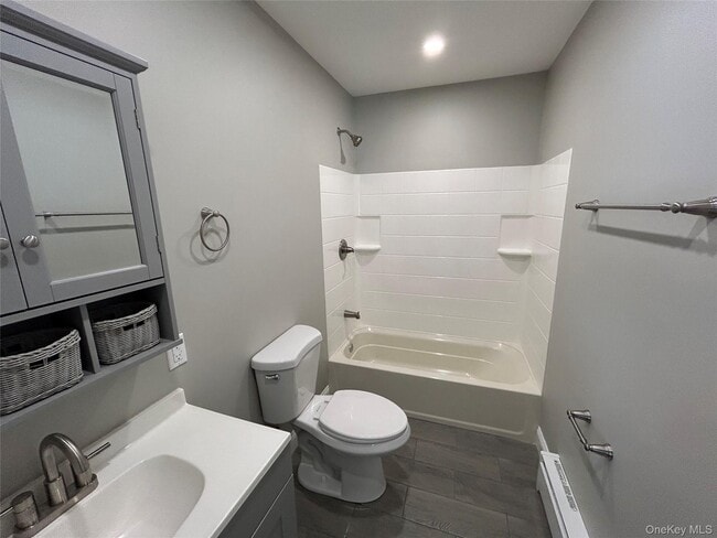 Building Photo - 135 Gale Rd