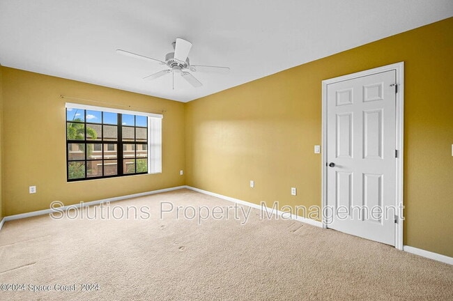 Building Photo - 1375 Lara Cir