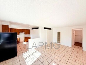 Building Photo - 207 N Mathews St