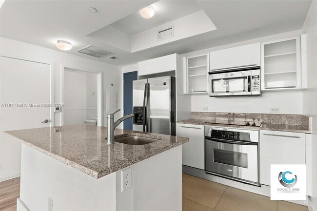 Building Photo - 888 Biscayne Blvd