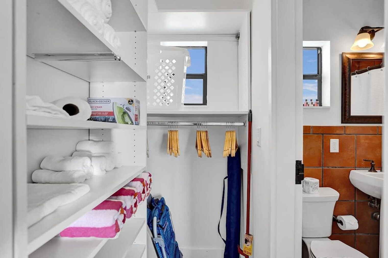 Building Photo - 333 Walnut St