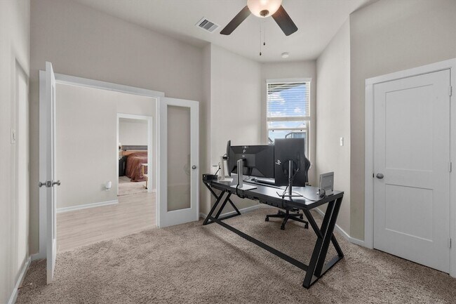 Building Photo - 10806 Chrysalis Ct