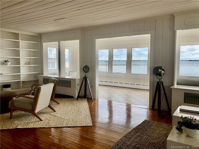 Building Photo - 23 Soundview Dr