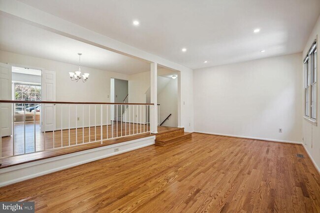 Building Photo - 3162 Borge St
