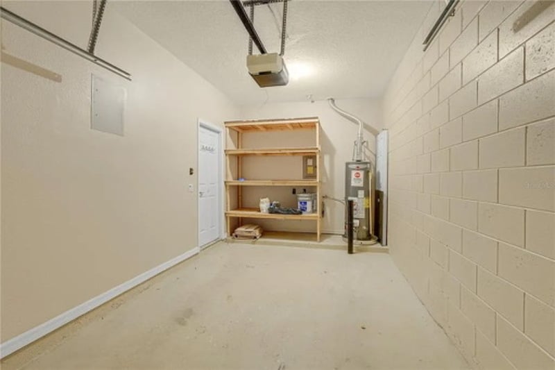 Building Photo - 839 Assembly Ct