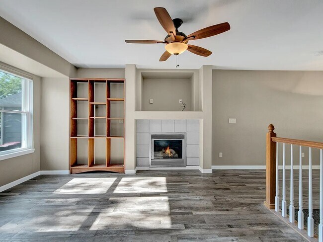 Building Photo - Beautiful ranch-style home!