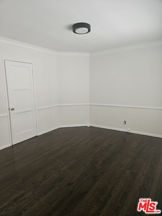 Building Photo - 8561 Holloway Dr