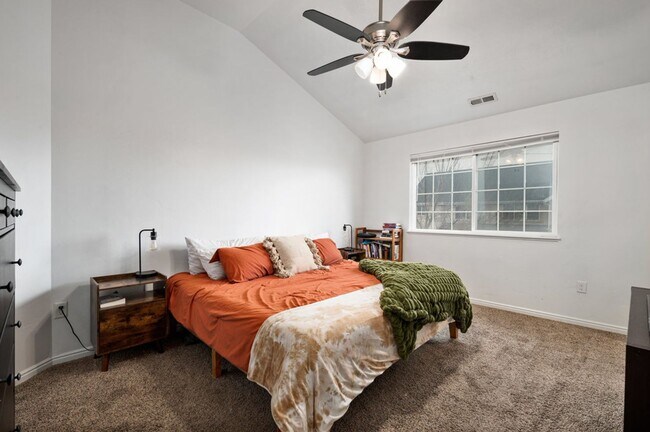 Building Photo - Gorgeous Draper Home! Now Leasing!