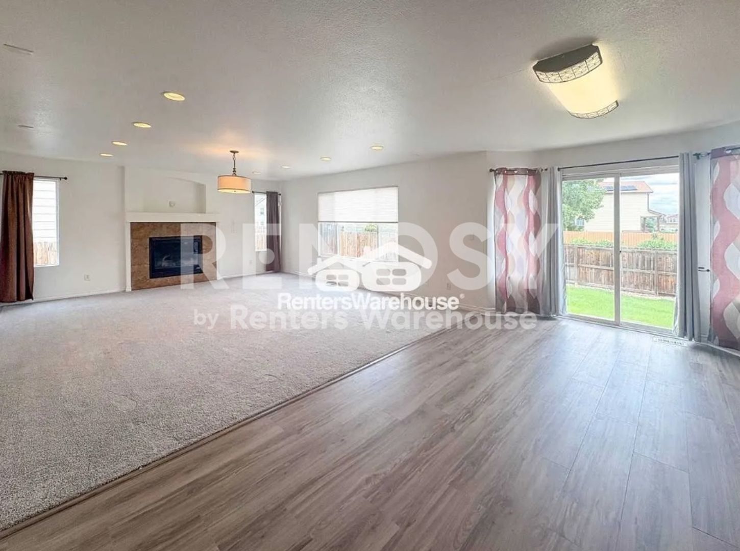 Building Photo - 12674 Jersey Cir E