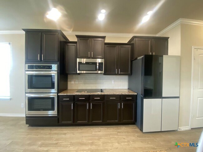 Building Photo - 2307 Grosseto Ct