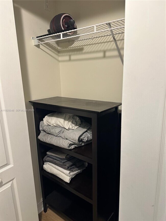 Building Photo - 117 NW 42nd Ave