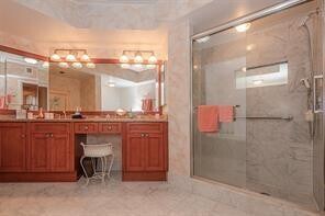 Building Photo - 3598 Yacht Club Dr