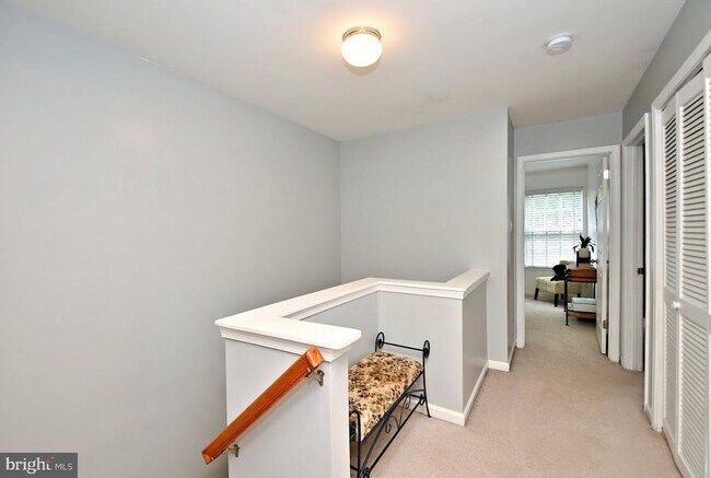 Building Photo - 4530 Louise St Claire Dr