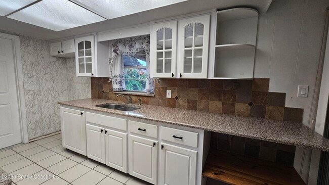 Building Photo - 1608 Watrous Dr