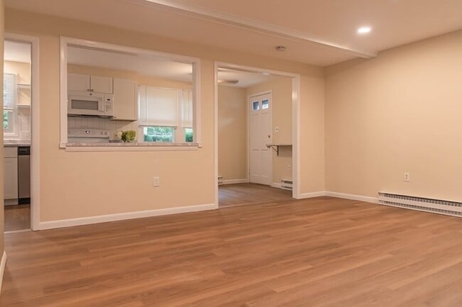 Building Photo - 144 Blanchard Rd