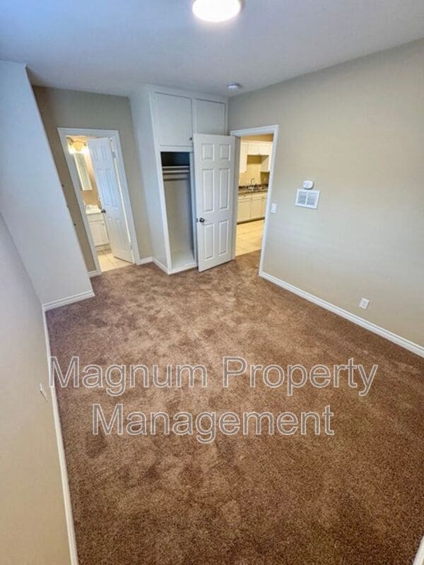 Building Photo - 29002 Goetz Rd