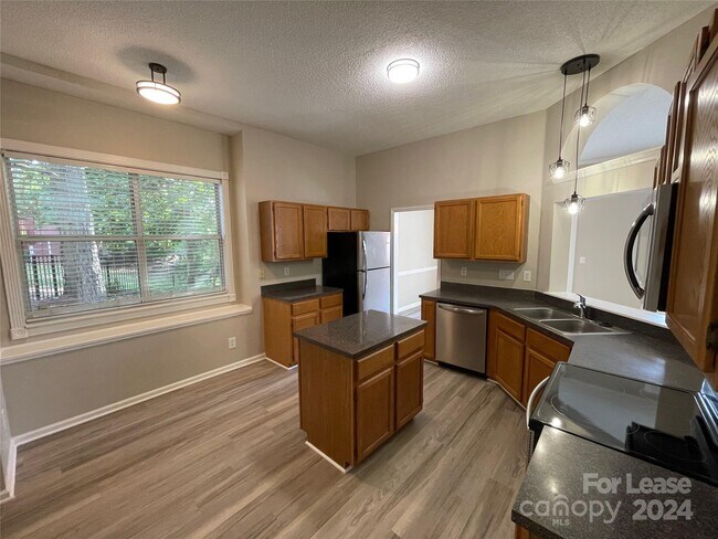 Building Photo - 8307 Belstead Brook Ct