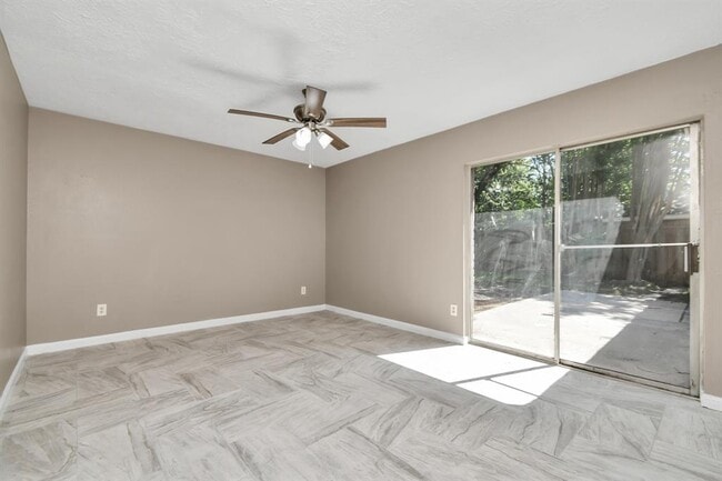 Building Photo - 13734 Cologne Dr