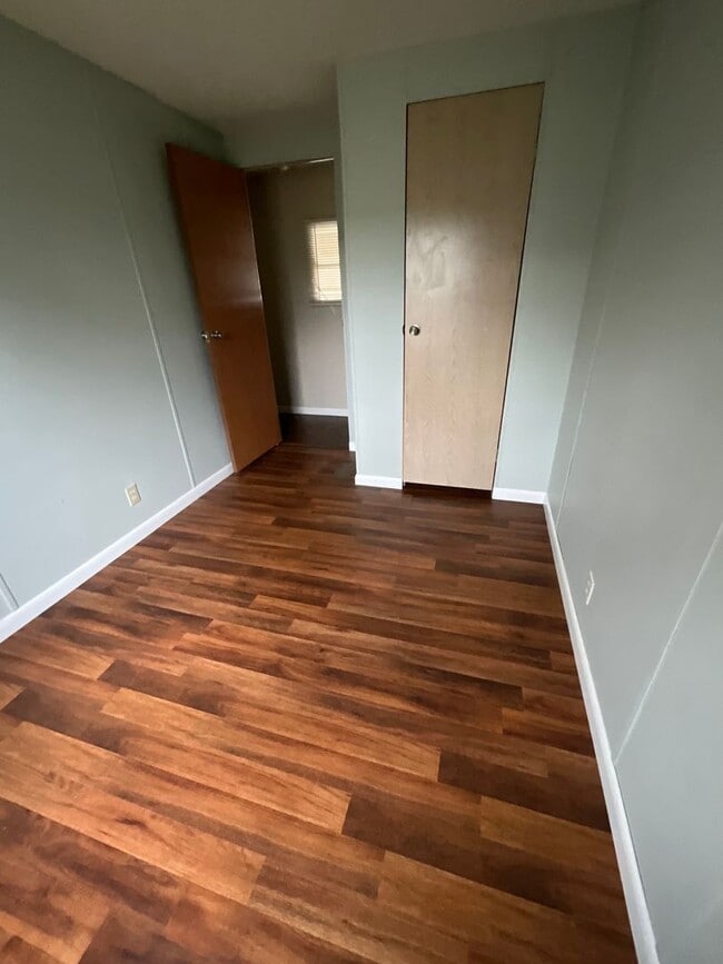 Building Photo - 109 Mitchell Rd