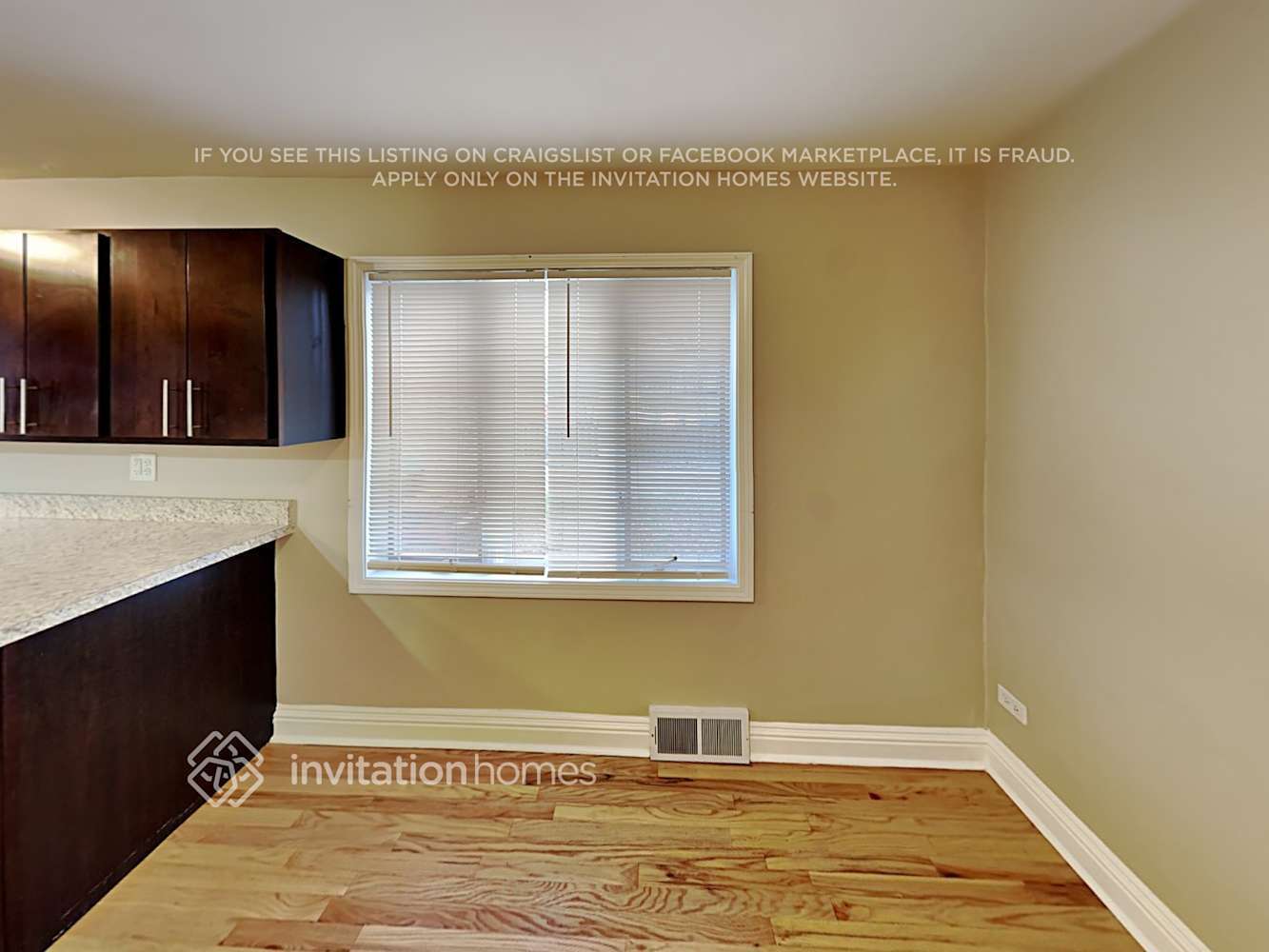 Building Photo - 4419 N Nagle Ave