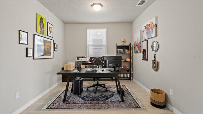 Building Photo - 5291 Meredrew Ln