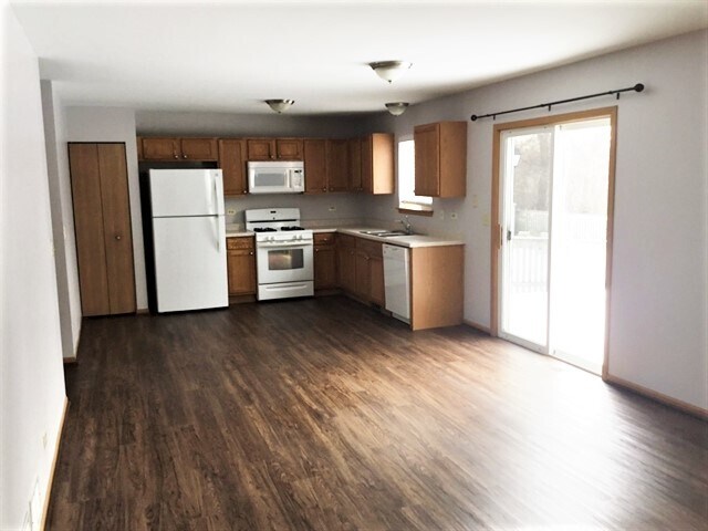 Building Photo - 233 E Cobbler Ct