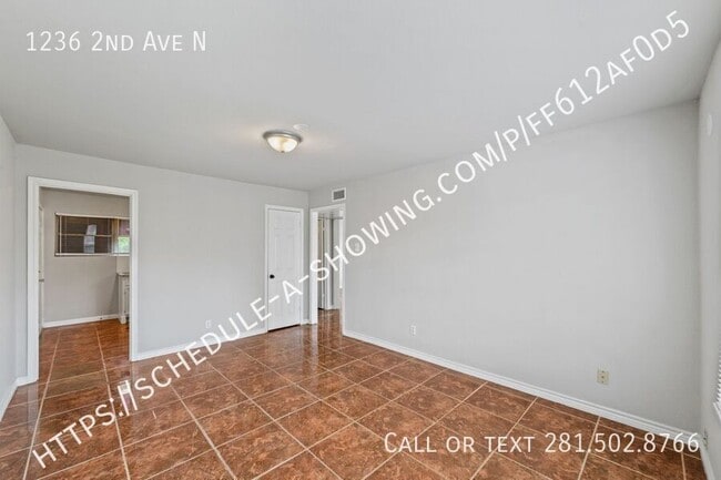 Building Photo - 1236 2nd Ave N