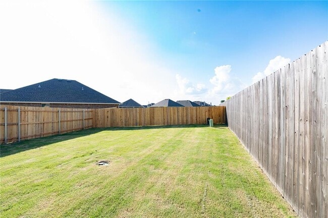 Building Photo - Brand New Taber Home + Norman + 3 Bedrooms...