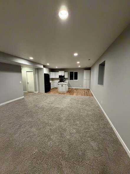 Building Photo - 7603 Scenic Maple Dr