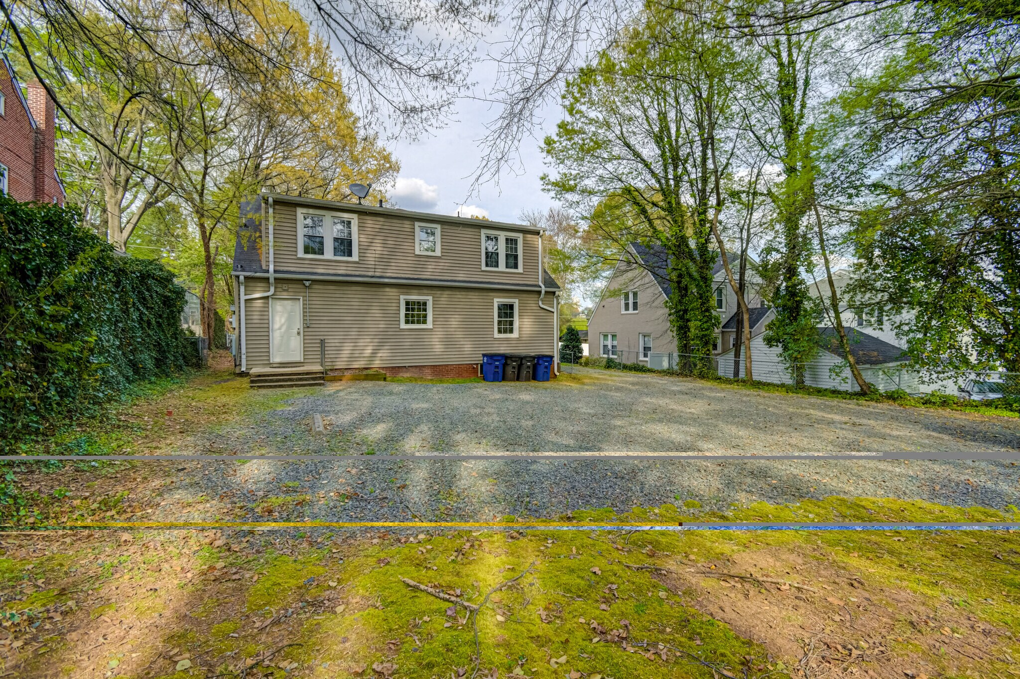 Building Photo - 1612 W 1st St