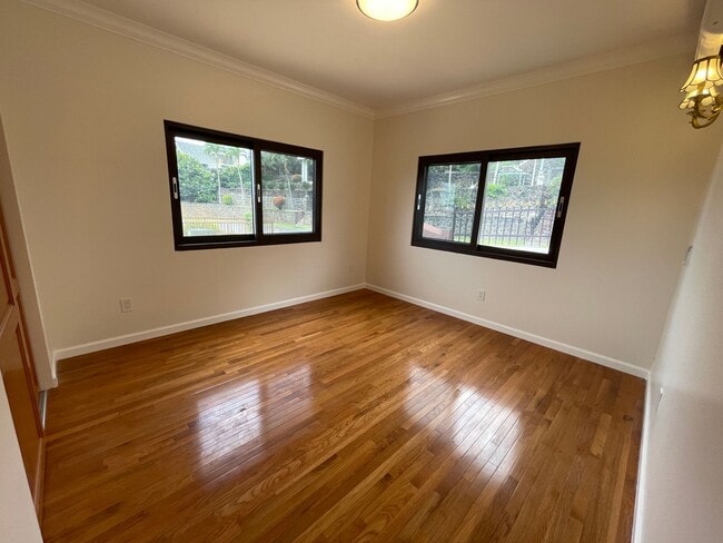 Building Photo - 2045 Mott Smith Dr