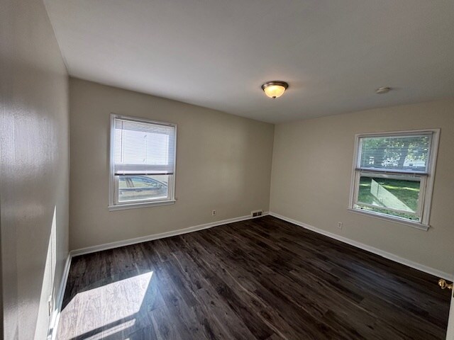 Bedroom 1 - 1315 Hammond St