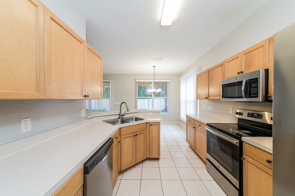 Building Photo - 1136 Cherry Valley Way