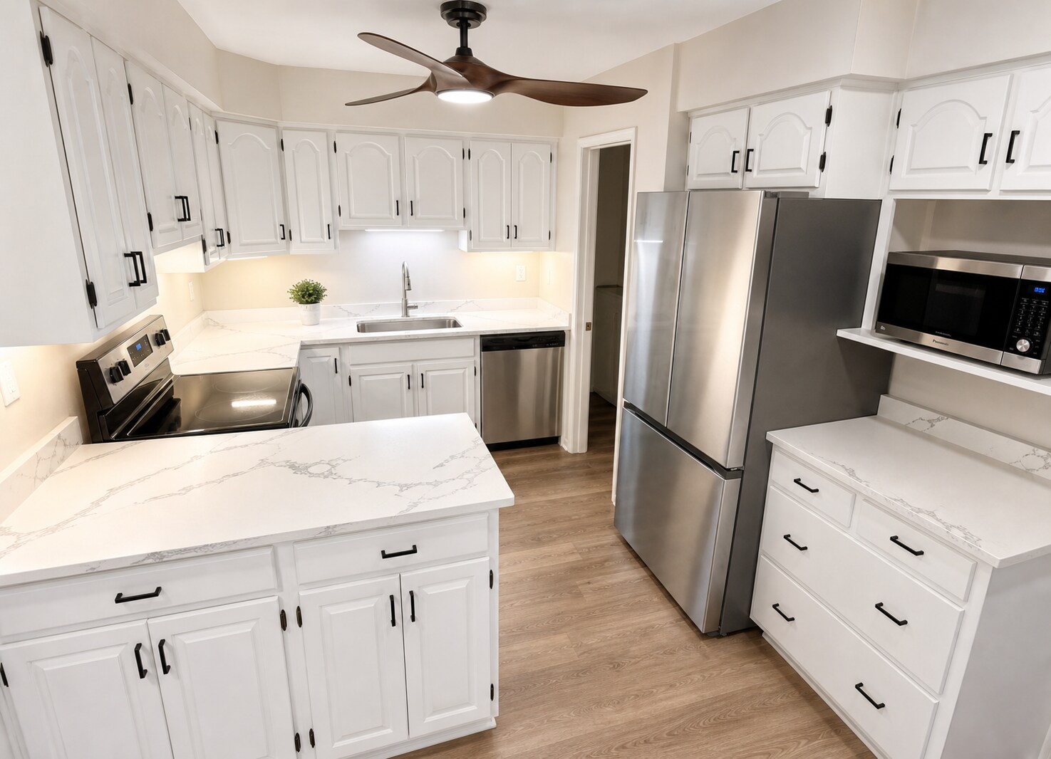 Kitchen - 13360 W Bluemound Rd