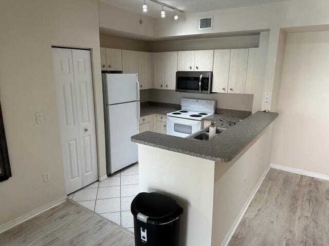 Building Photo - 1803 N Flagler Dr