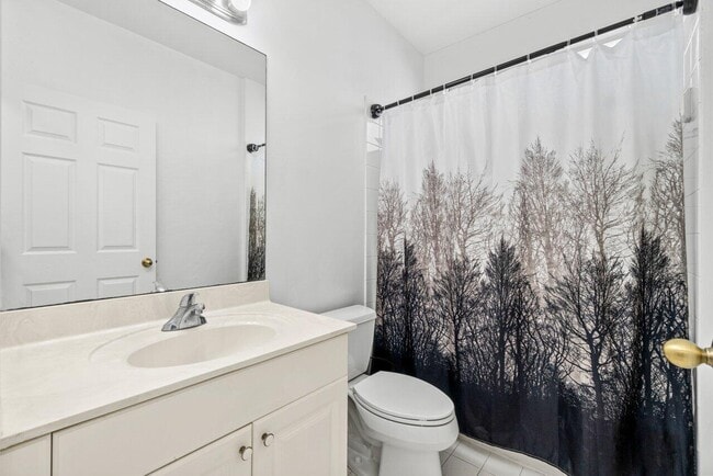 Building Photo - 7589 Colony Lake Dr