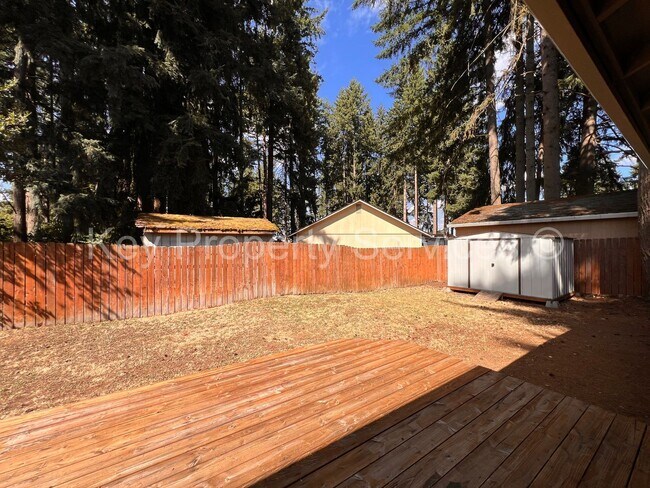 Building Photo - Orchards Ranch with Large Fenced Yard - Re...