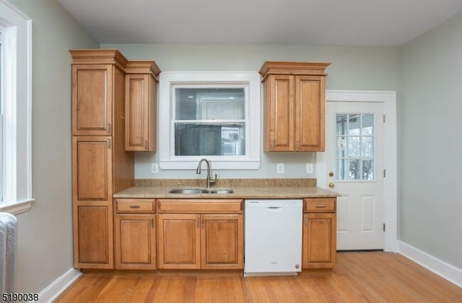 Building Photo - 31 Cloverhill Pl