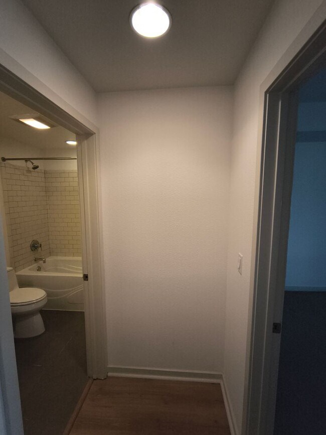 Building Photo - $500 MOVE IN SPECIAL!!! LUXURY 2 BEDROOM CONDO IN DOWNTOWN WALNUT CREEK, CA!