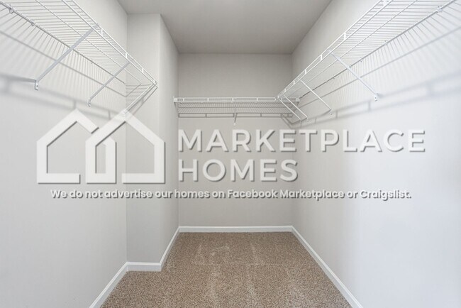 Building Photo - 207 W L Miller Dr