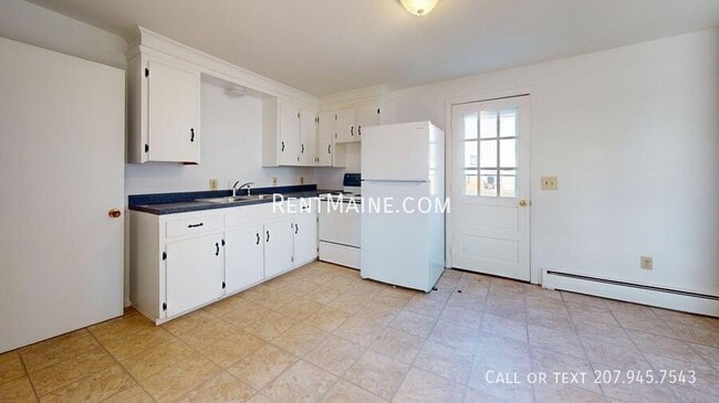 Building Photo - 238 Mt Hope Ave