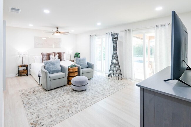 Building Photo - 79361 Port Royal Ave