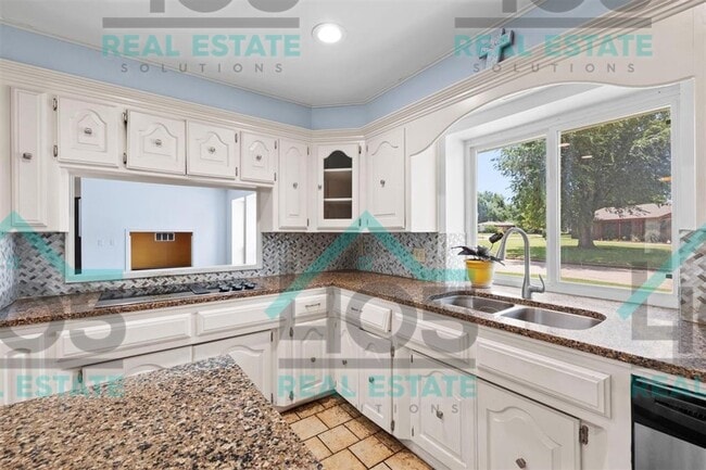 Building Photo - AMAZING FIND IN MWC