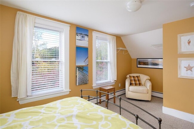 Building Photo - Winter Rental, Spacious Coastal Retreat Ju...