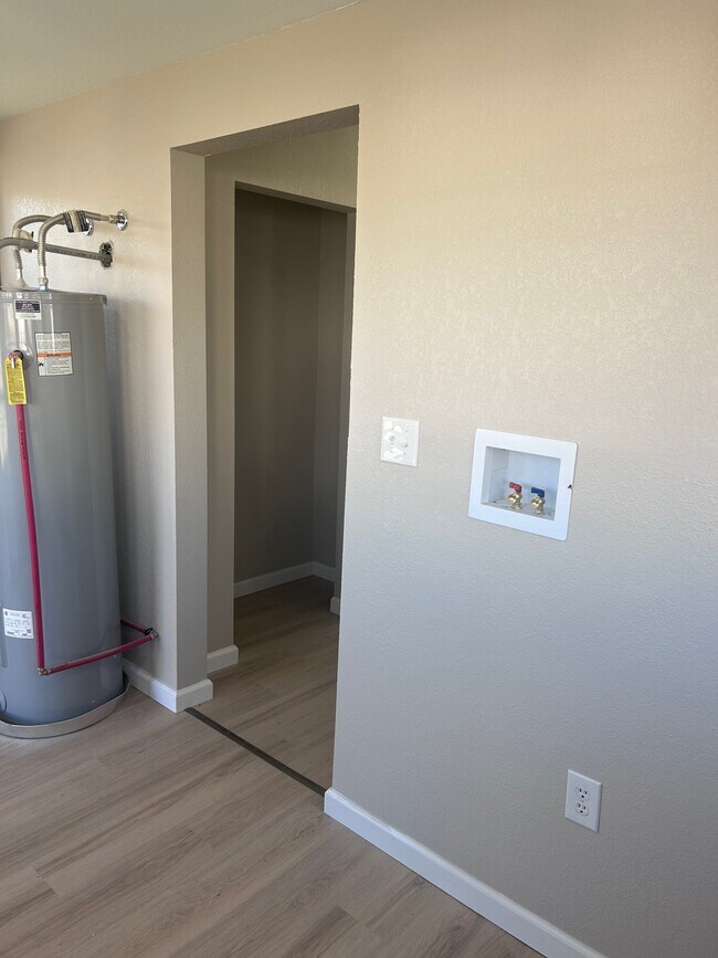 Building Photo - 177 Jarrett Buck Loop